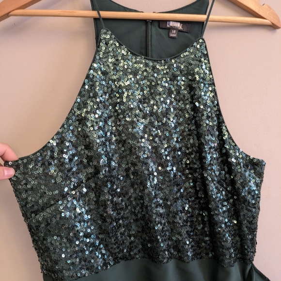 Badgley Mishka Green Sequin Gown Size 16 - Picture 4 of 8
